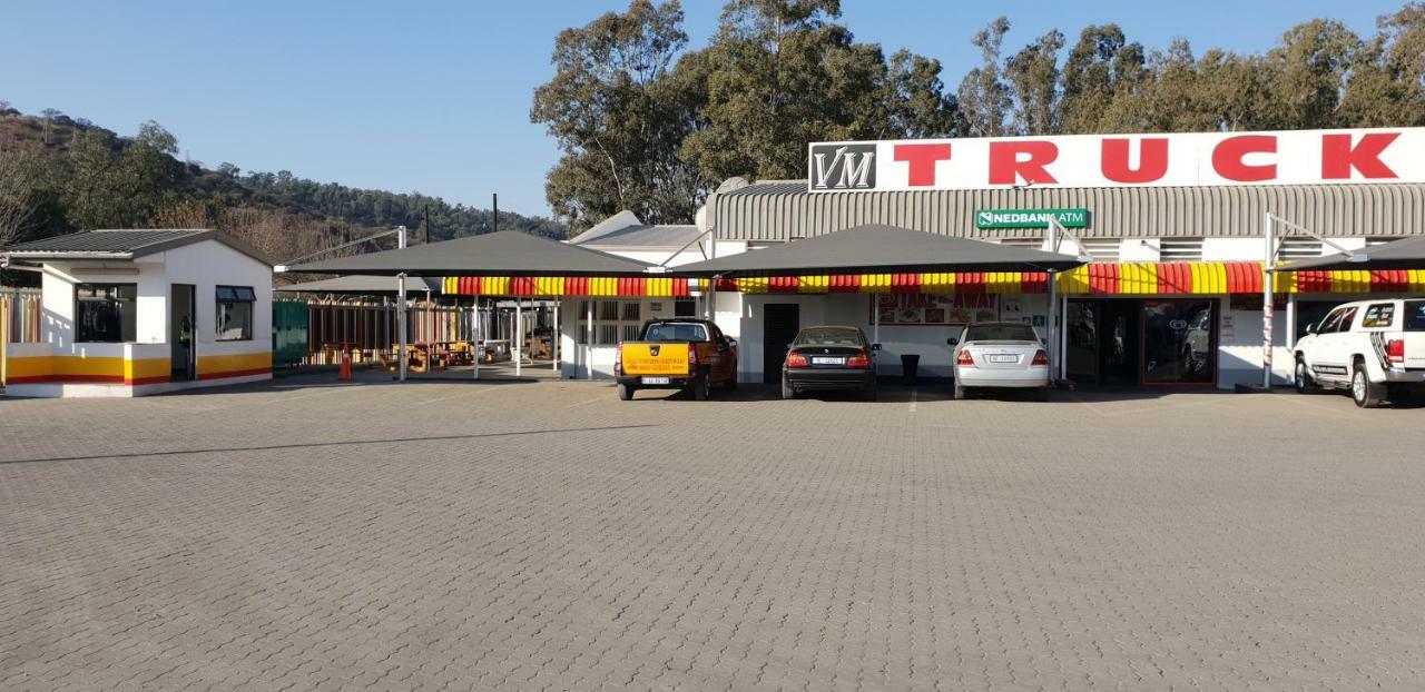 מלון אסטקורט Vm Truck Stop - Shell מראה חיצוני תמונה