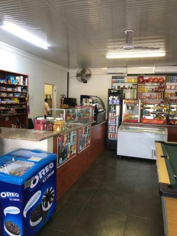 מלון אסטקורט Vm Truck Stop - Shell מראה חיצוני תמונה